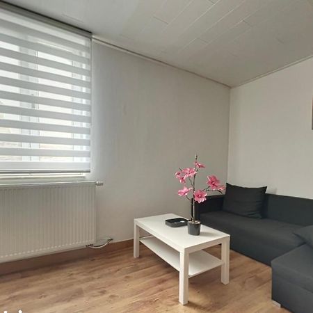 Apartmán Charbonnel 1 B Charleroi-Airport Exteriér fotografie