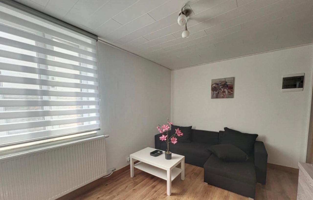 Apartmán Charbonnel 1 B Charleroi-Airport Exteriér fotografie